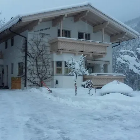 Haus-claudia Viehhofen